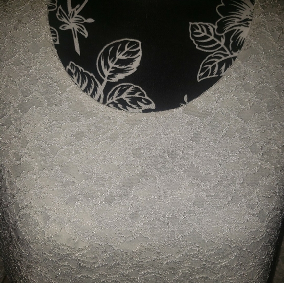 Draper's & Damon's Lace Blouse - Picture 2 of 7